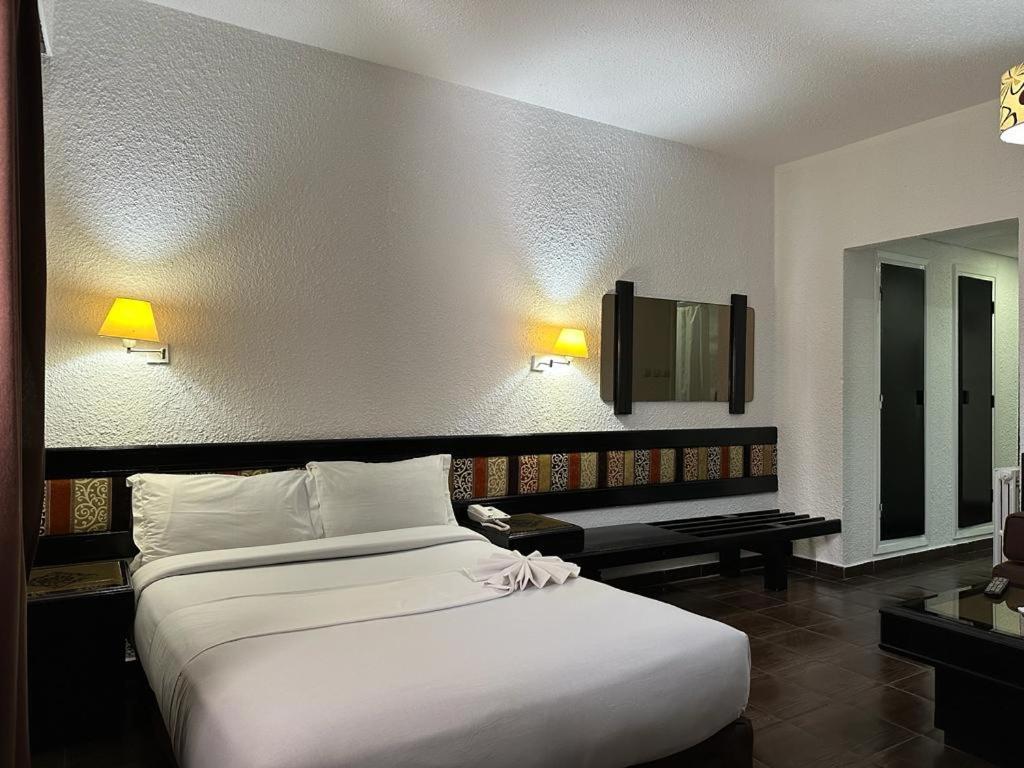 Ourida Urban Hotel Rabat Buitenkant foto